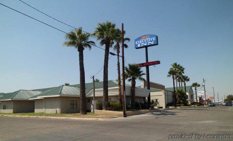 Econo Lodge Del Rio Kültér fotó