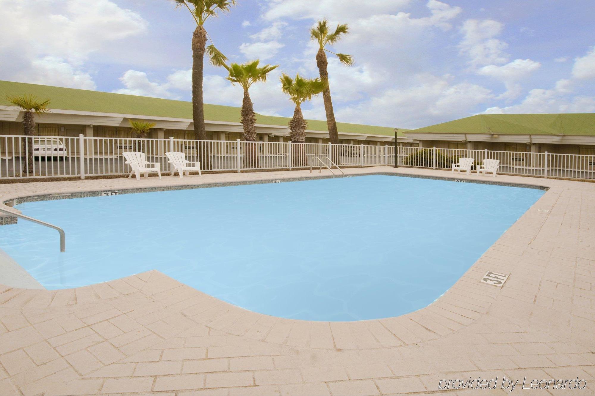 Econo Lodge Del Rio Létesítmények fotó